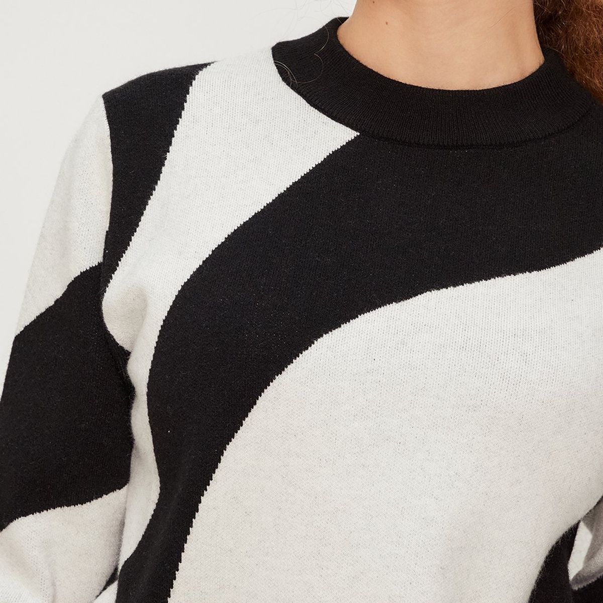 IO - Sweater Negro Mujer Io