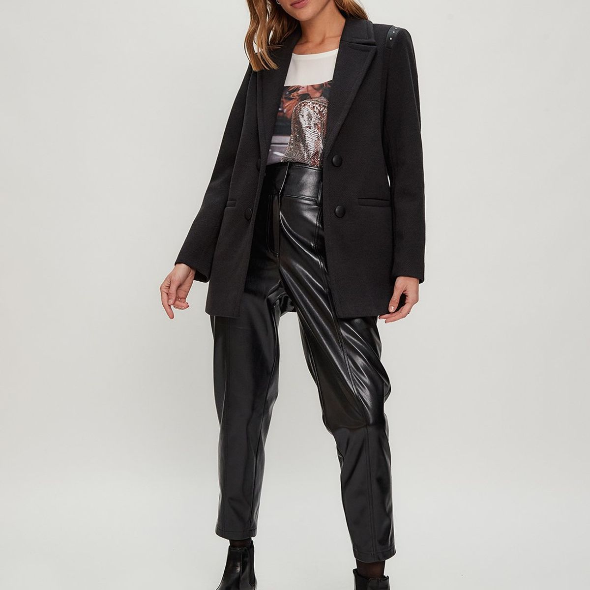 IO - Tapado Abierto Negro Mujer Io