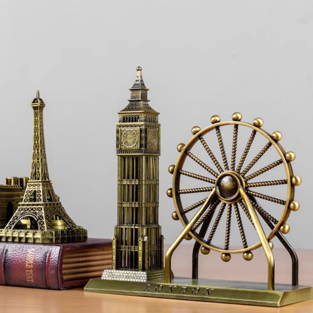 HOMESTAR - Big Ben y London Eye en Miniatura Adorno Decorativo