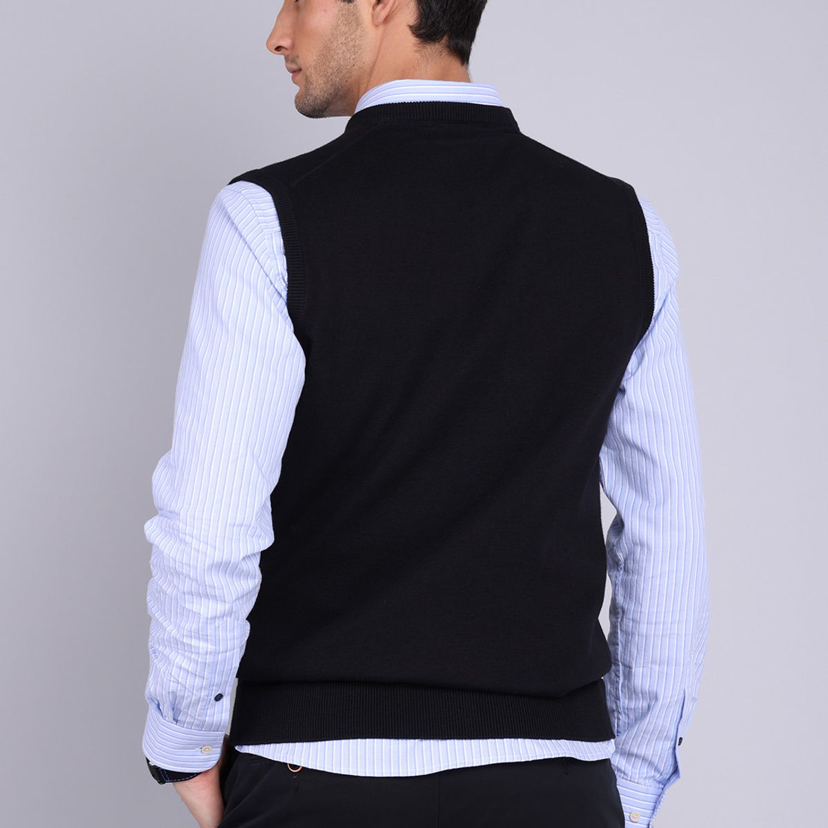 ARROW - Sweater Sin Mangas Arrow ARROW