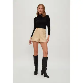 IO - Short Beige Mujer