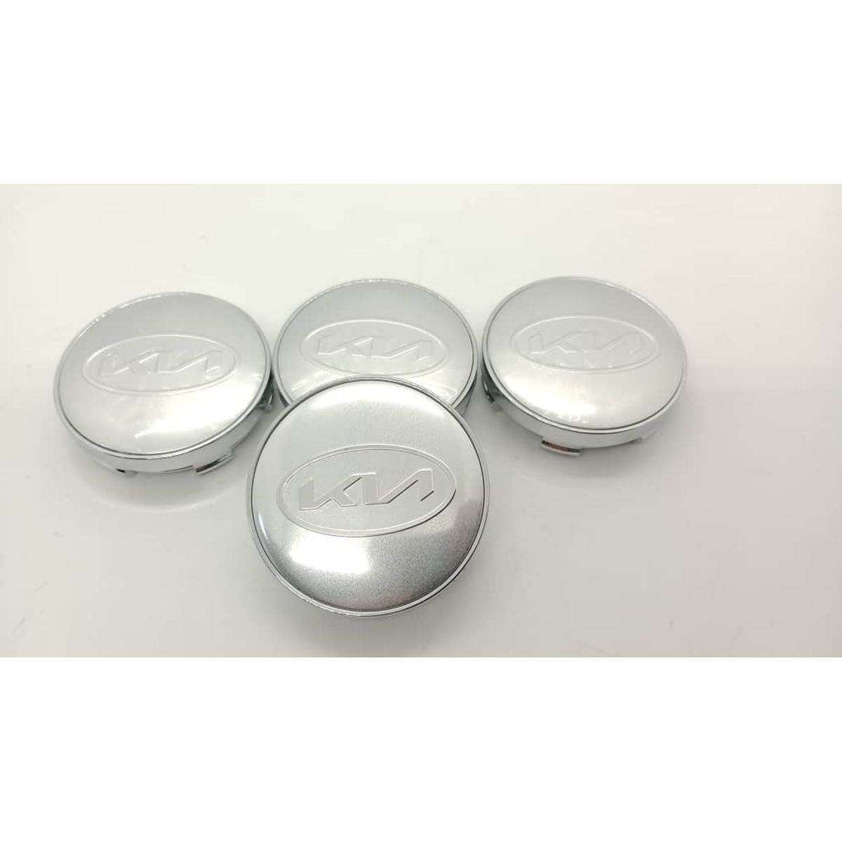 GENERICO - Set X4 Tapas centro Llantas autos 60mm Kia plata logo ovalo
