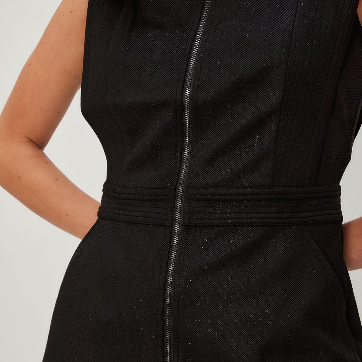 IO - Vestido Corto Negro Mujer Io