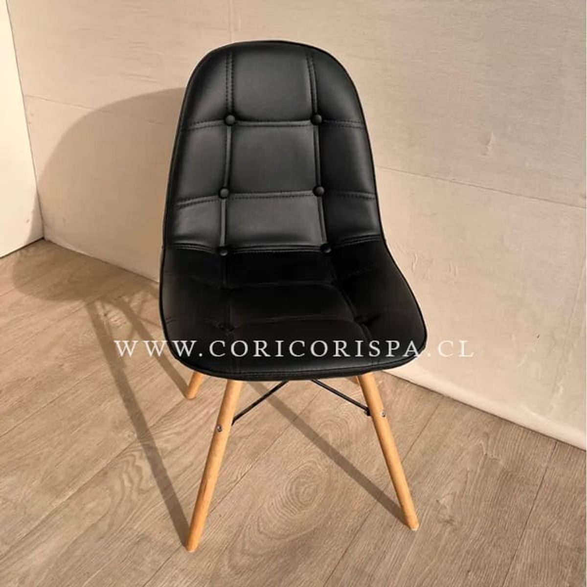 CORI CORI - Juego de Comedor Vidrio 120x 80 cm + 4 Sillas Capitonne Eames Negra…