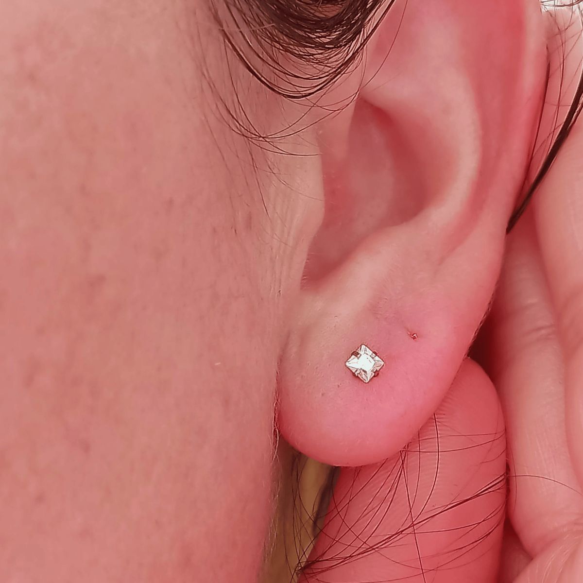 ELBAULDEJUMA - Aro seguridad Punto Luz Hipoalergénico zirconio cuadrado tornasol 3mm