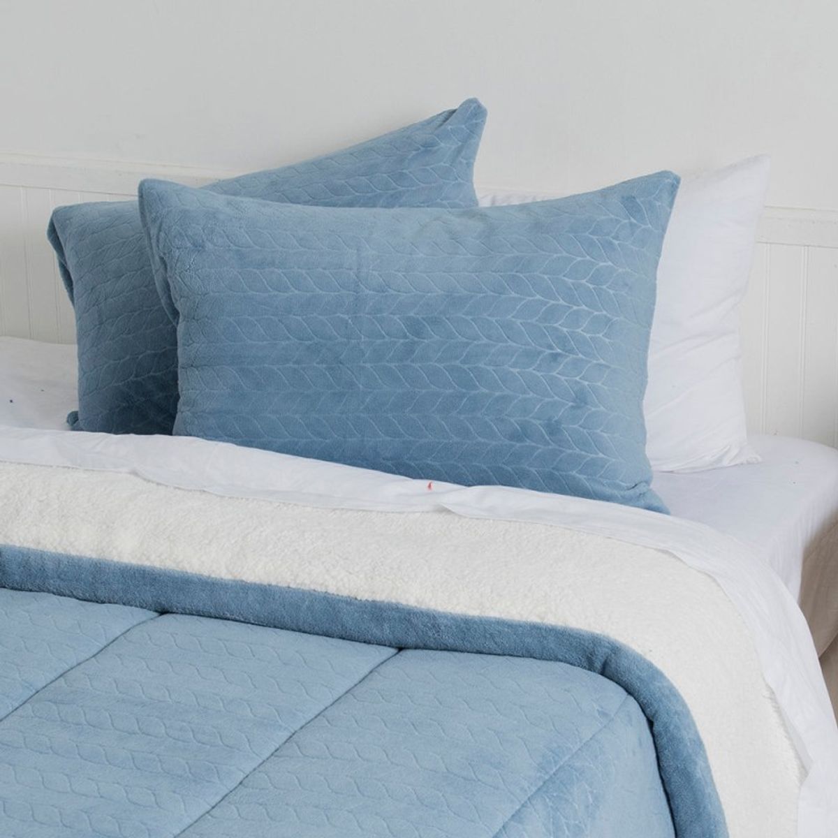 MASHINI - Plumón Coral Emboss Sherpa 2.0 Plazas