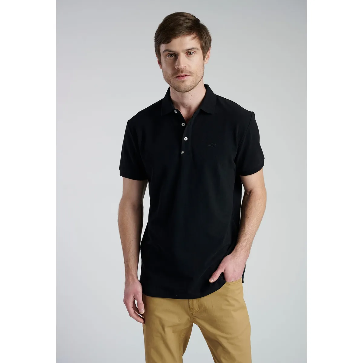 NEW MAN - Polera Polo NM Comillas Negro New Man