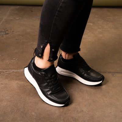 Imagen 2 del producto Zapatilla Mujer Negro Asenath