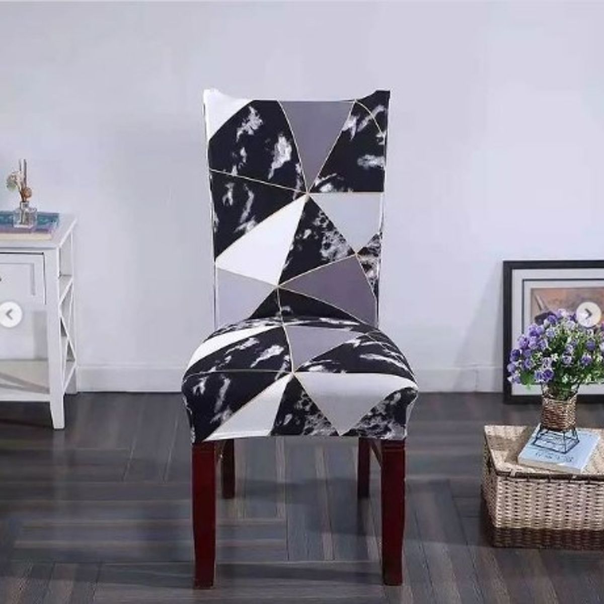 GENERICO - FUNDA ELASTICADA PARA SILLA CON DISEÑO TRIANGULO NEGRO SET DE 8 WYM