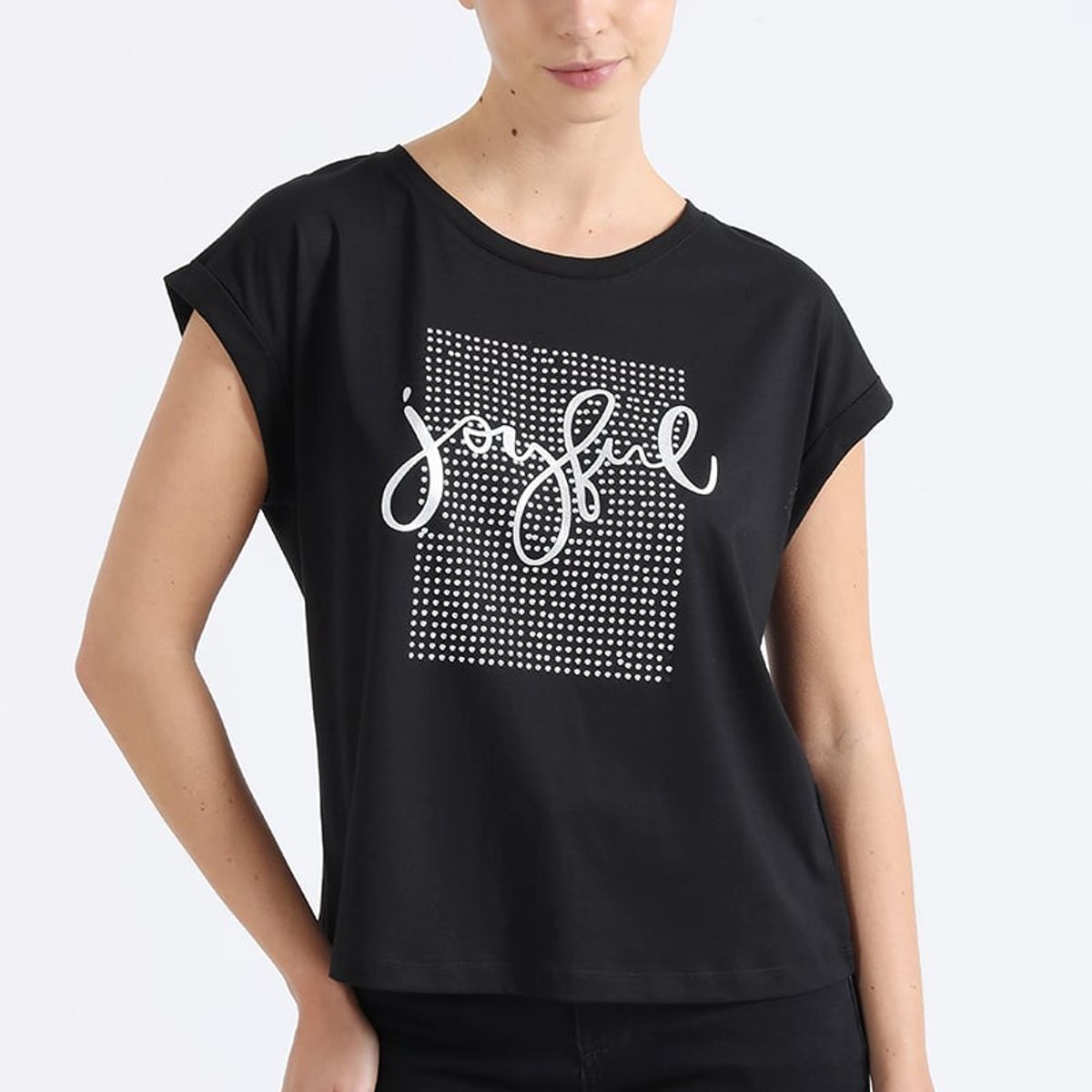 LIOLA - Polera Aplicación Tacha Y Texto, Negro Liola