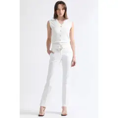 LIOLA - Pantalon Flare, Tiro Medio, Con Cinturon, Crudo