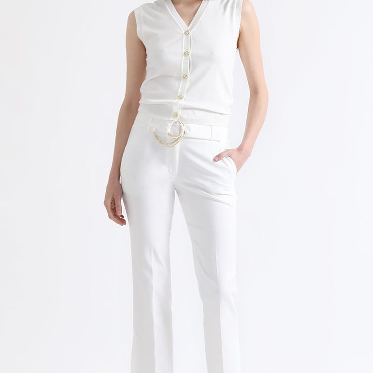 LIOLA - Pantalon Flare, Tiro Medio, Con Cinturon, Crudo Liola