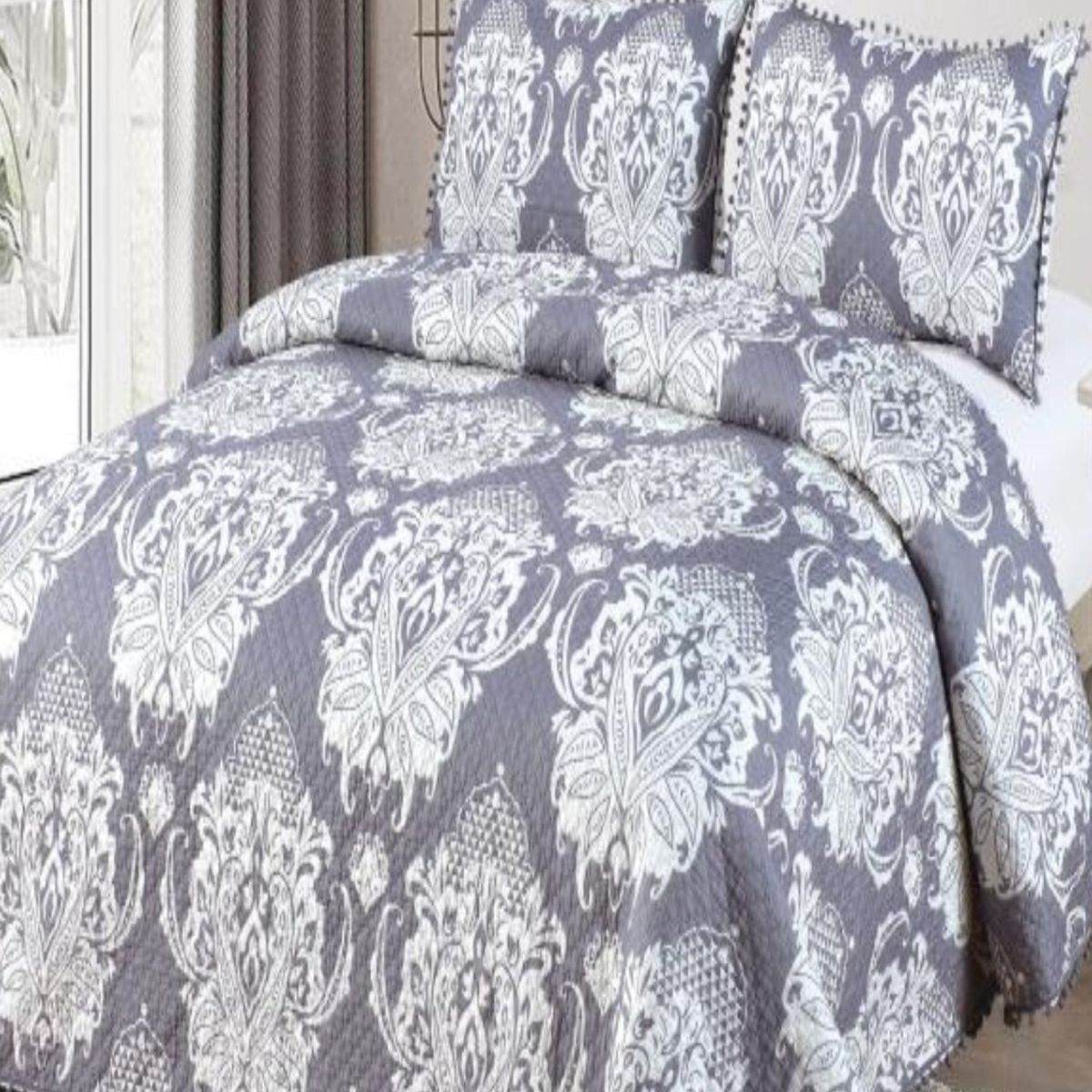 GENERICO - Cubrecama Ligero De Verano Con Pompones - Elegantes KING  Super King