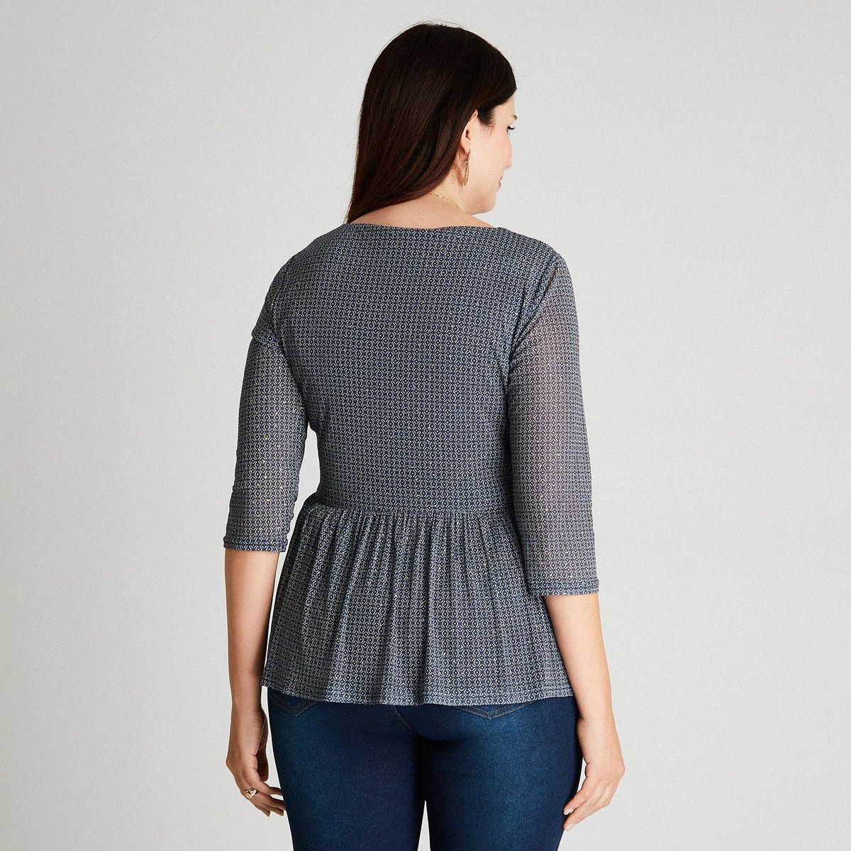 CURVI - Polera Azul Manga 3,4 Estampado Cuello V