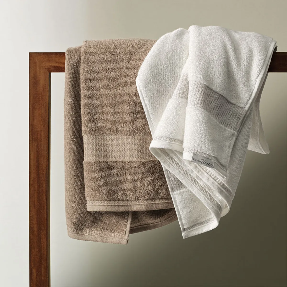 KARSTEN - Toalla de mano Karsten Serenity 430gr 48x80 cm Gris Perla