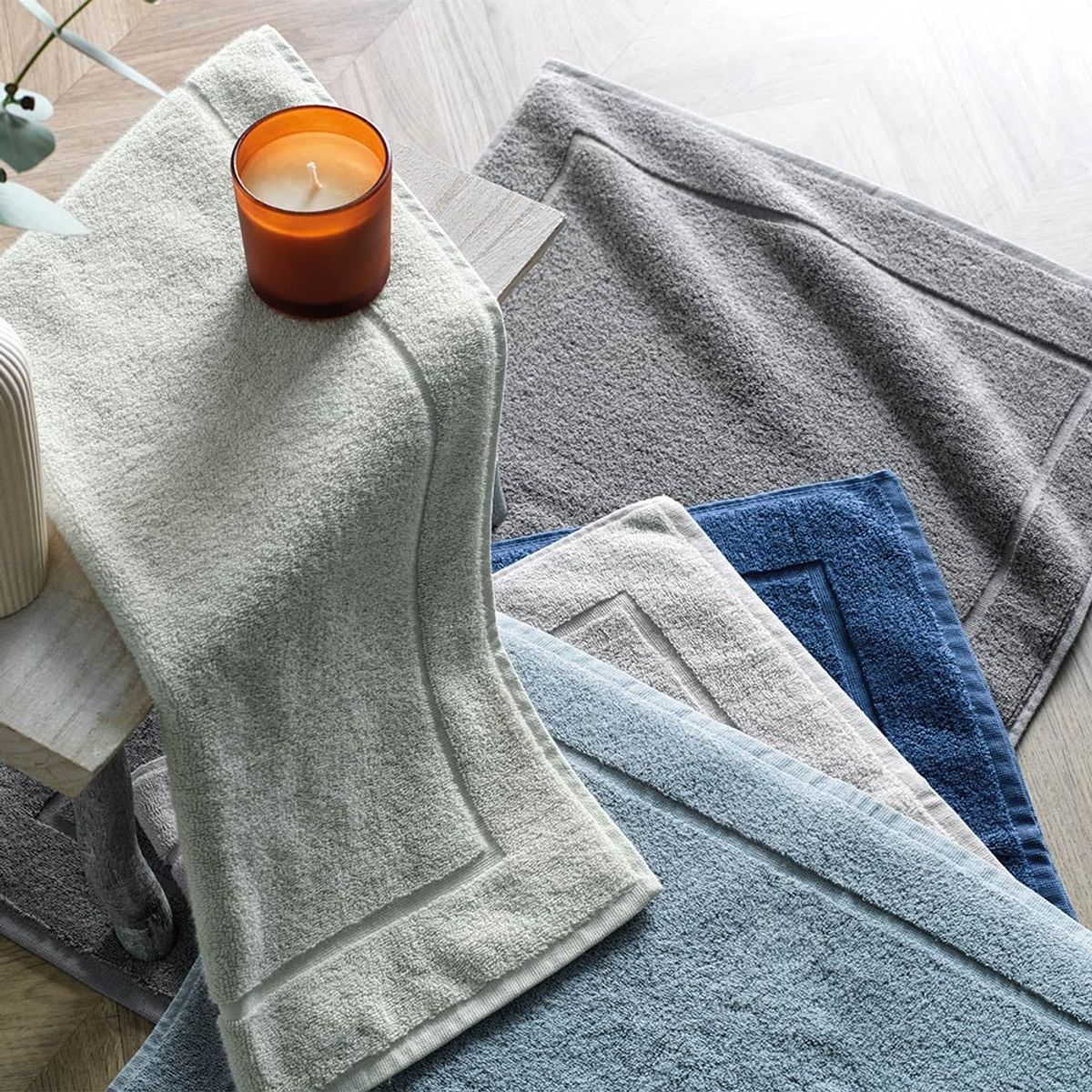 KARSTEN - Piso de baño 680gr 100% algodón Verde Agua