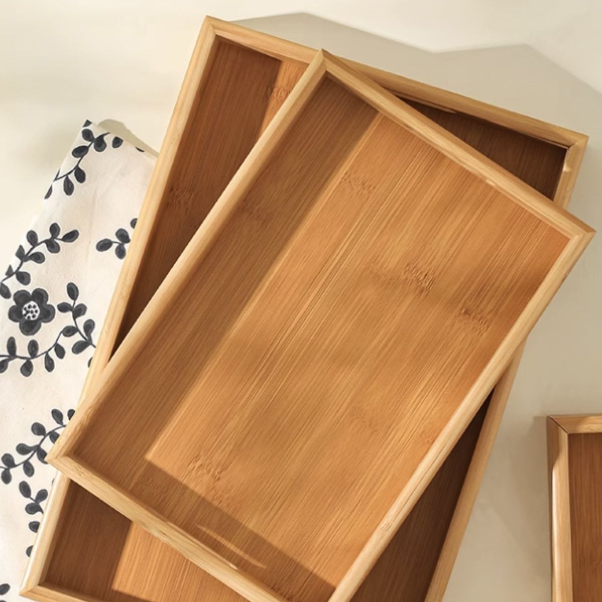 HOMESTAR - Bandeja Rectangular Madera Bambú Portátil 33x45cm