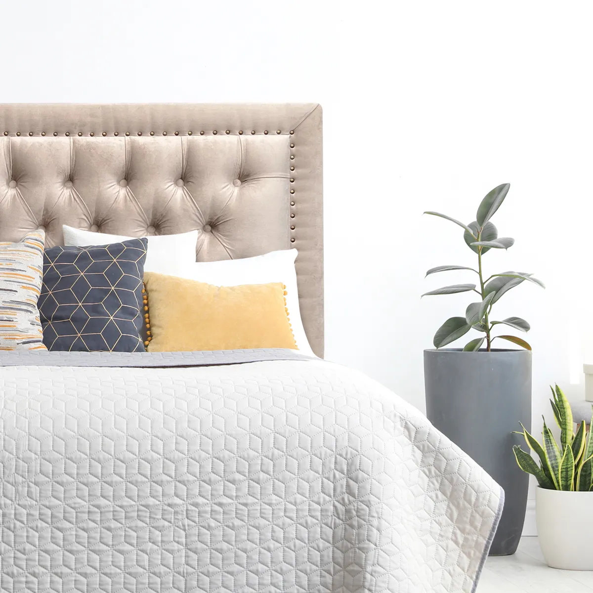 ESPACIO HOGAR - Respaldo de Cama Capitoné Frame Tachas Felpa Beige - 1.5 Plaza