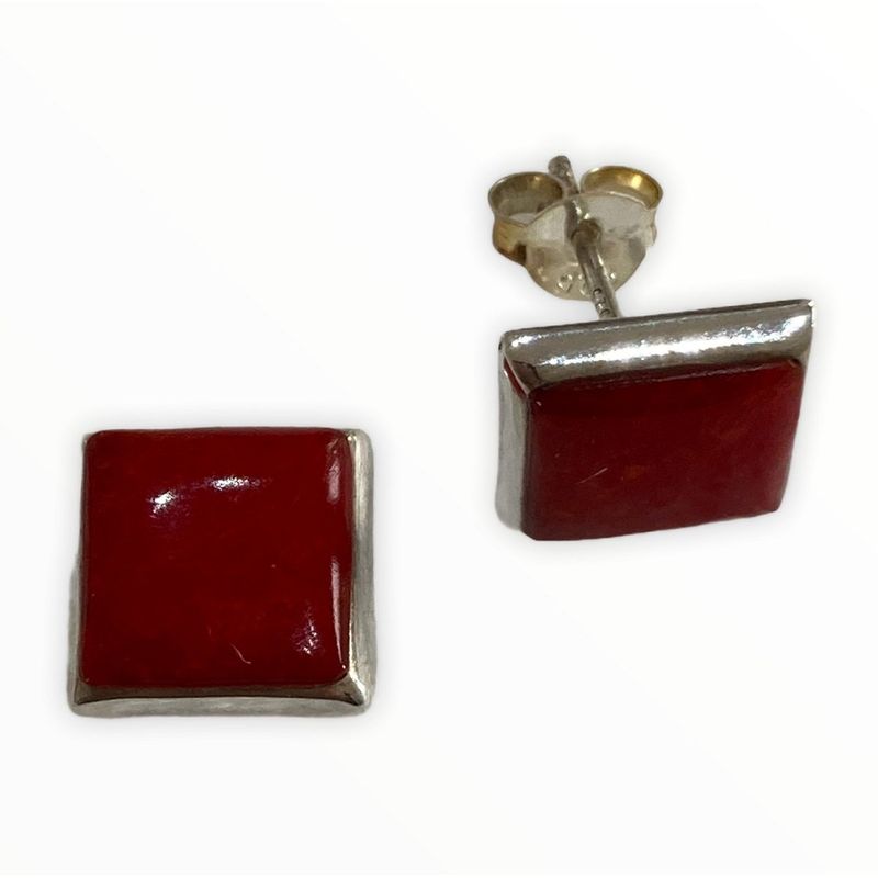 TAETHAI - Aros de plata 925 al lóbulo con Coral