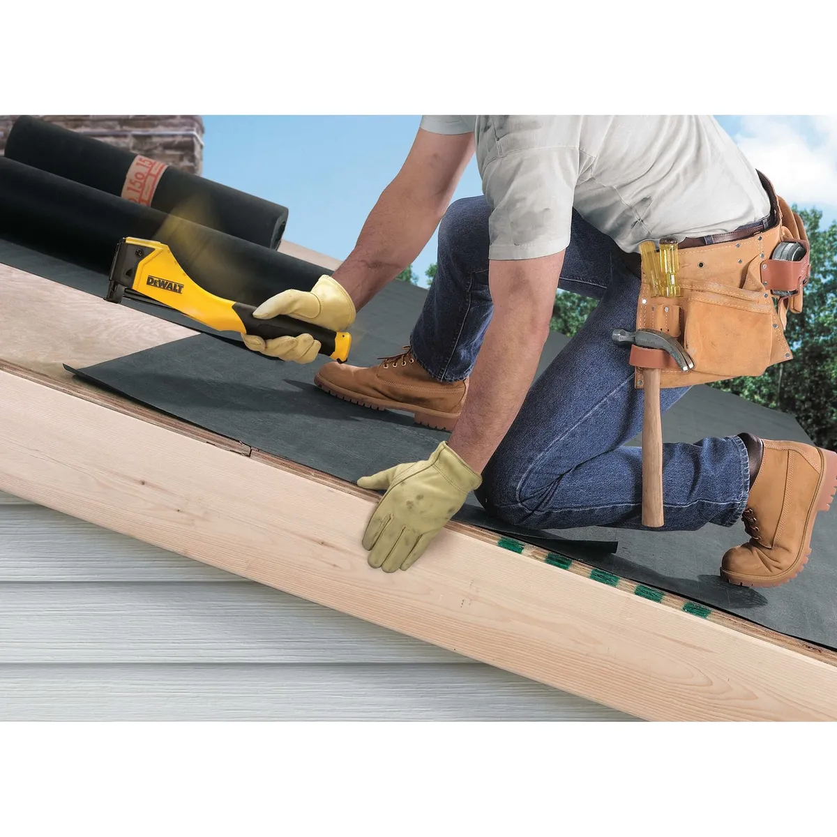 DEWALT - Engrapadora alta resistencia 5/16 a 1/2" DEWALT DWHTHT450