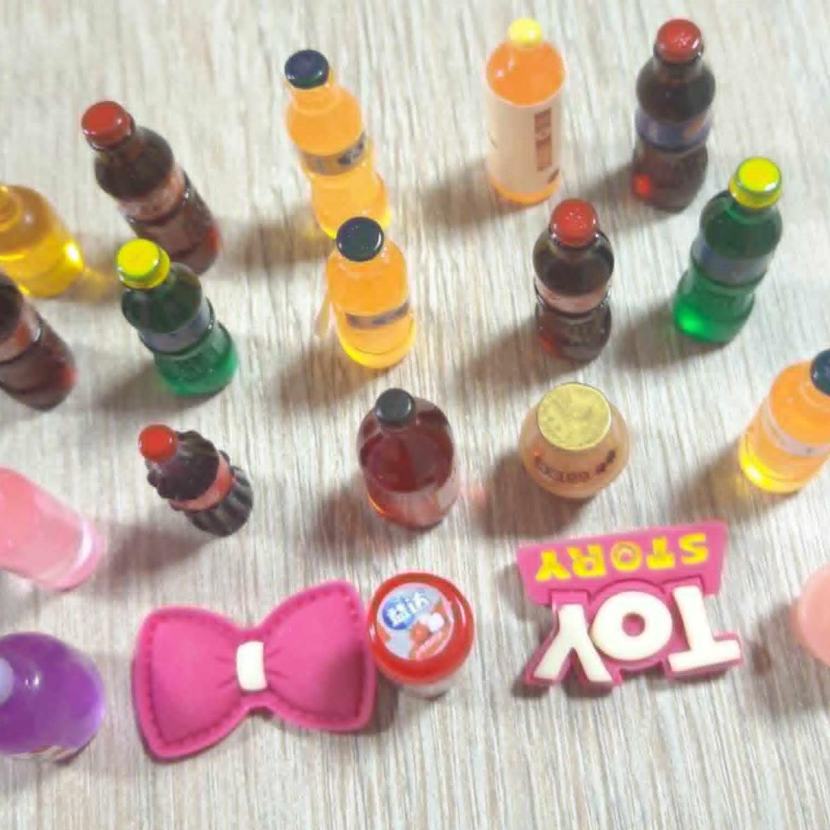 GENERICO - Pack juguete surtidos 20 unds miniaturas 2cm de plastico.