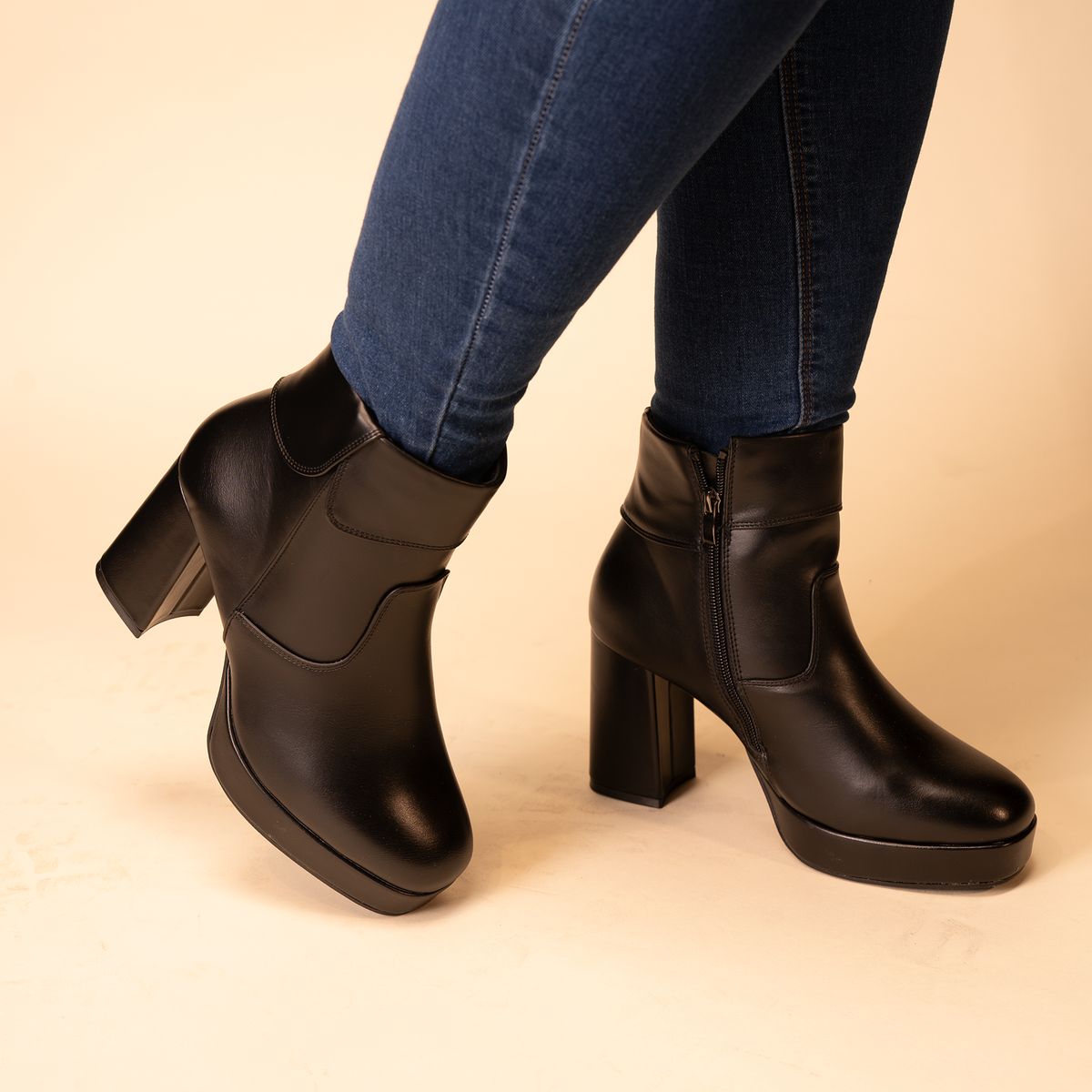 CHINITOWN - Botín Mujer Negro Carlina Chinitown
