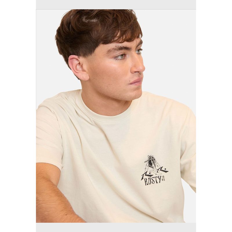 RUSTY - Polera Manga Corta Bruxarias Beige Hombre Rusty