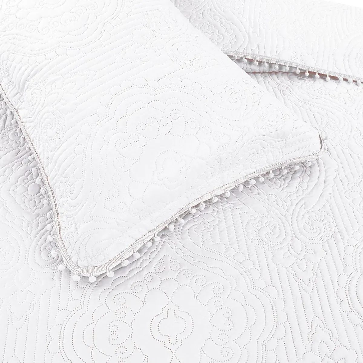 GENERICO - Cubrecama Quilt De Verano 2.5 Plazas Pompones - Blanco - King