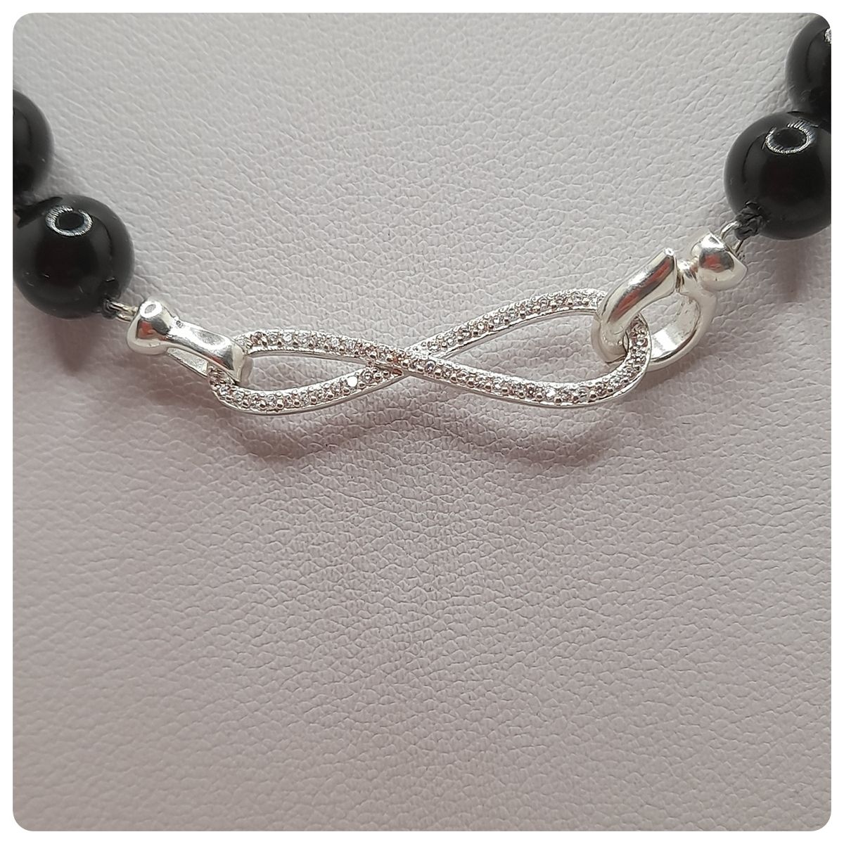 CAT JOYAS - Collar + aros de perlas Swarovski   con broche de plata y circones.