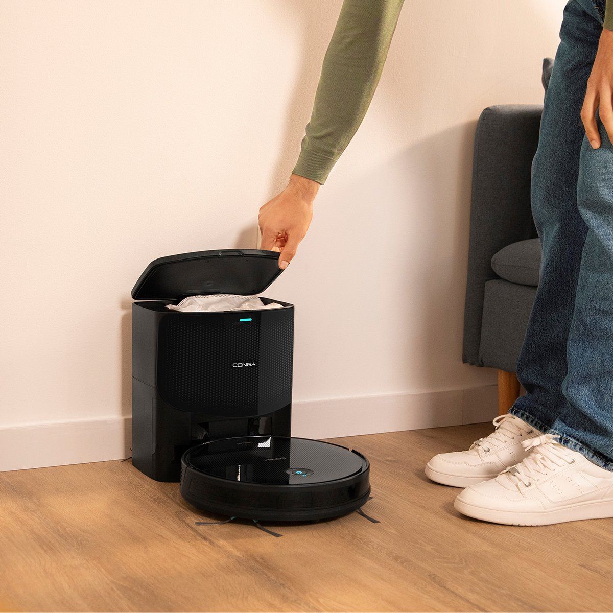 CECOTEC - Robot Aspiradora Trapeadora Conga 2299 + Base Autovaciado 3l