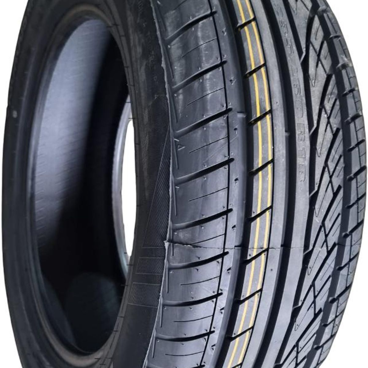 GENERICO - NEUMATICO 23560 R18 HIFLY VIGOROUS HP801 107VXL