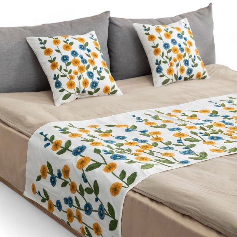 GENERICO - Piecera Bordada + 2 Fundas De Cojin Diseño Floral