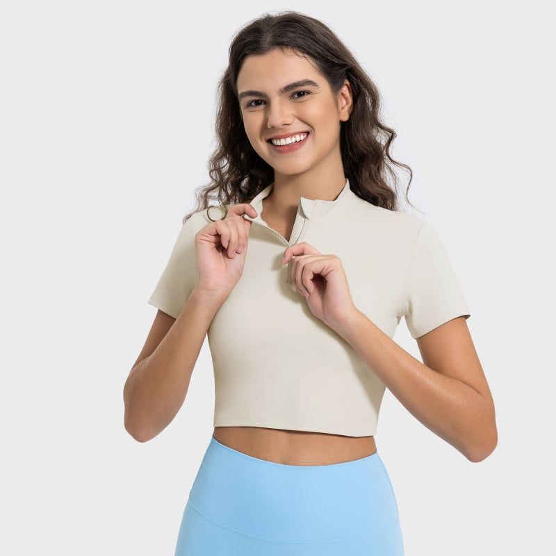 RURUTOTO - Polera Manga Corta Deportiva Fitted Fit Mujer con cierre Negro