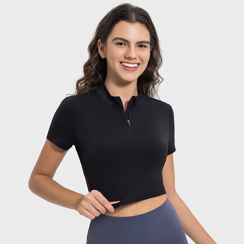 RURUTOTO - Polera Manga Corta Deportiva Fitted Fit Mujer con cierre Negro