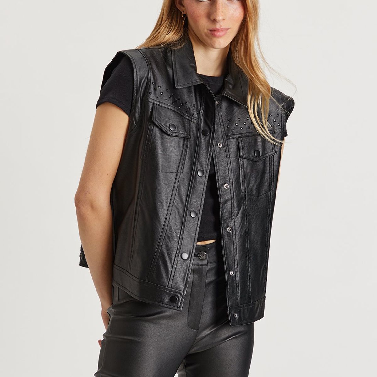 IO - Casaca Negro Mujer Io