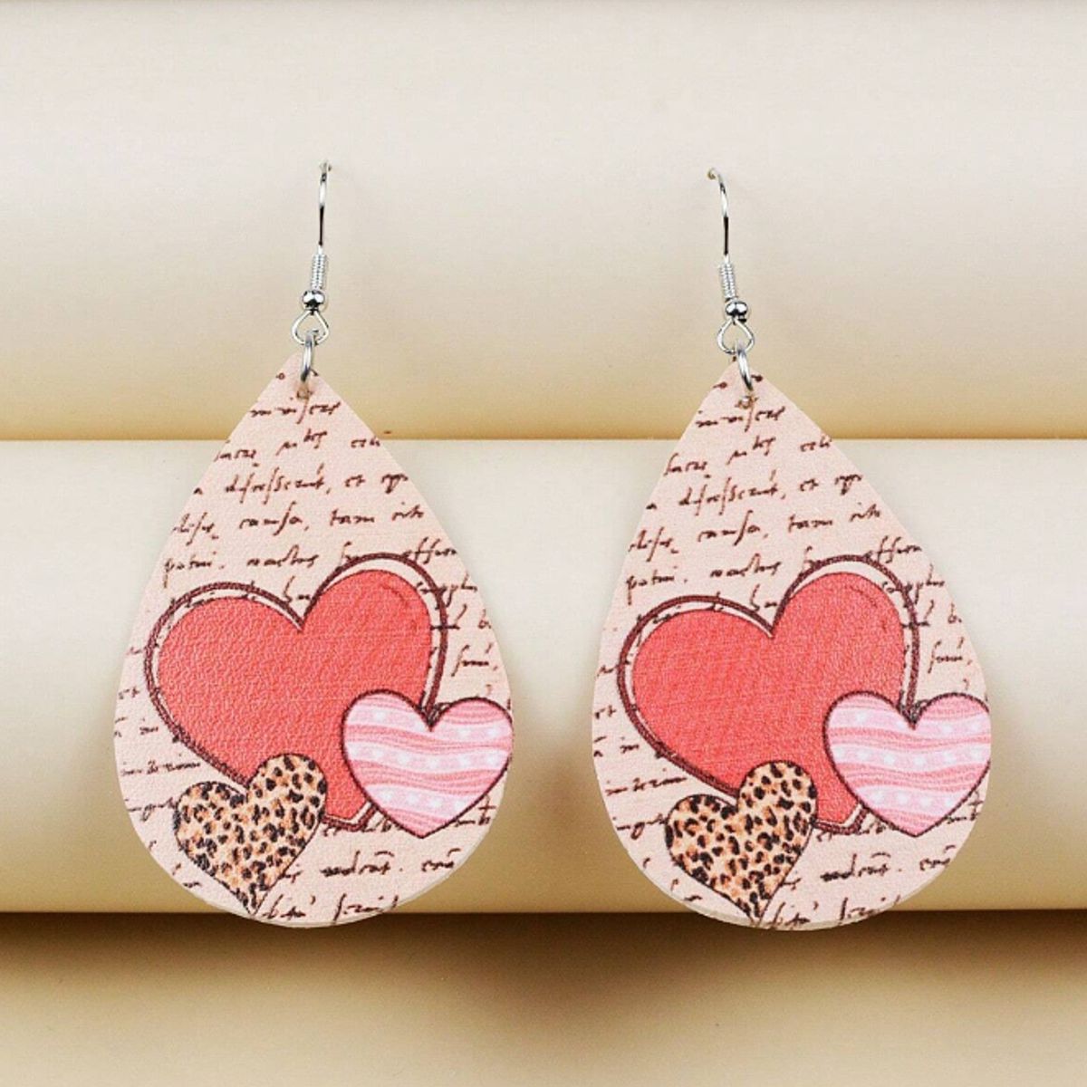 GENERICO - Pendientes con estampado de corazon y amor