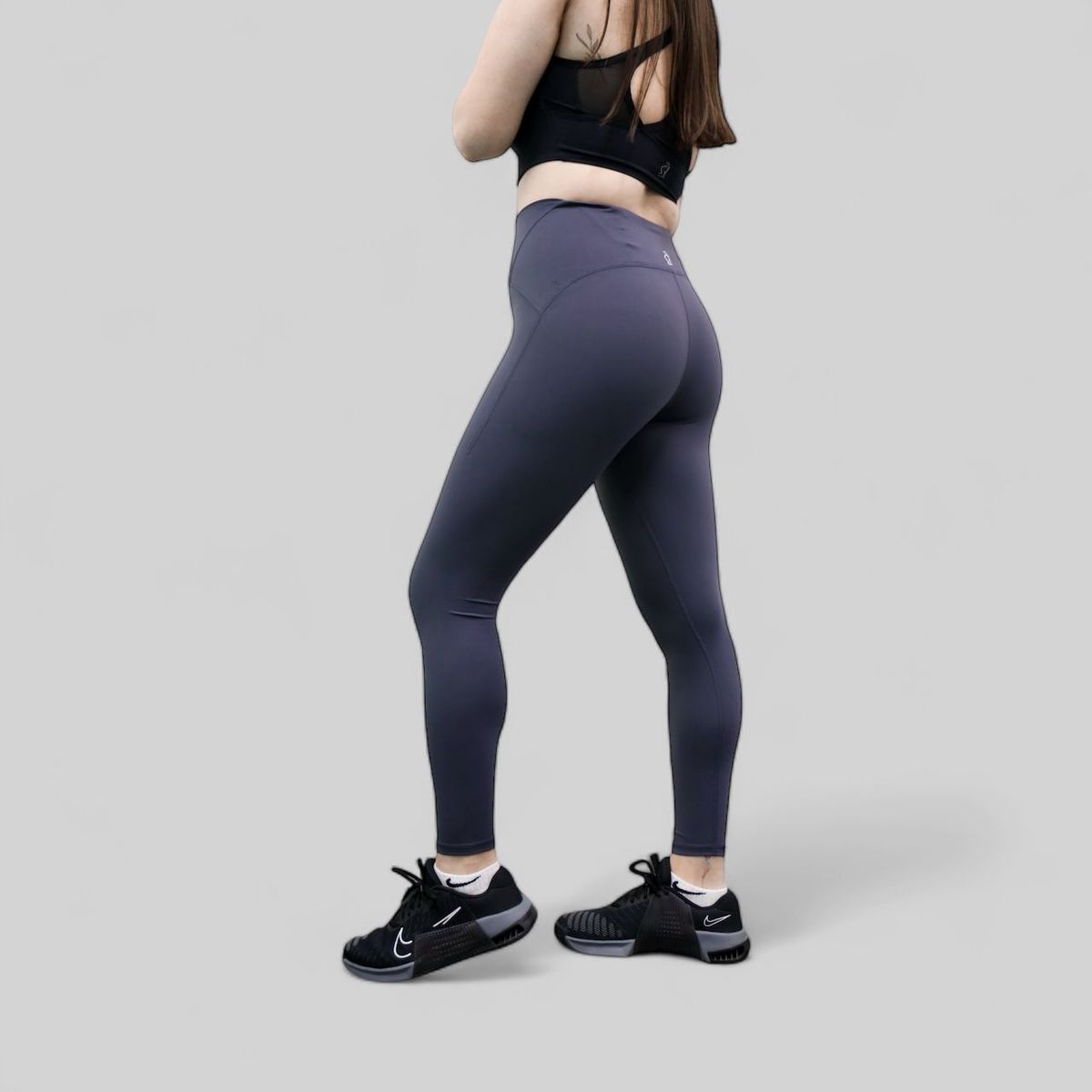 GENERICO - Calza Deportiva Mujer Lisa Gris Oscuro