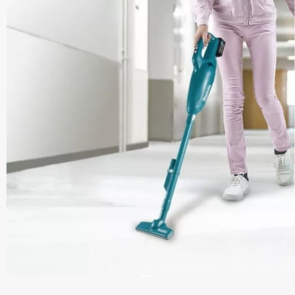 MAKITA - Aspiradora Inalámbrica Makita CL107FDWY