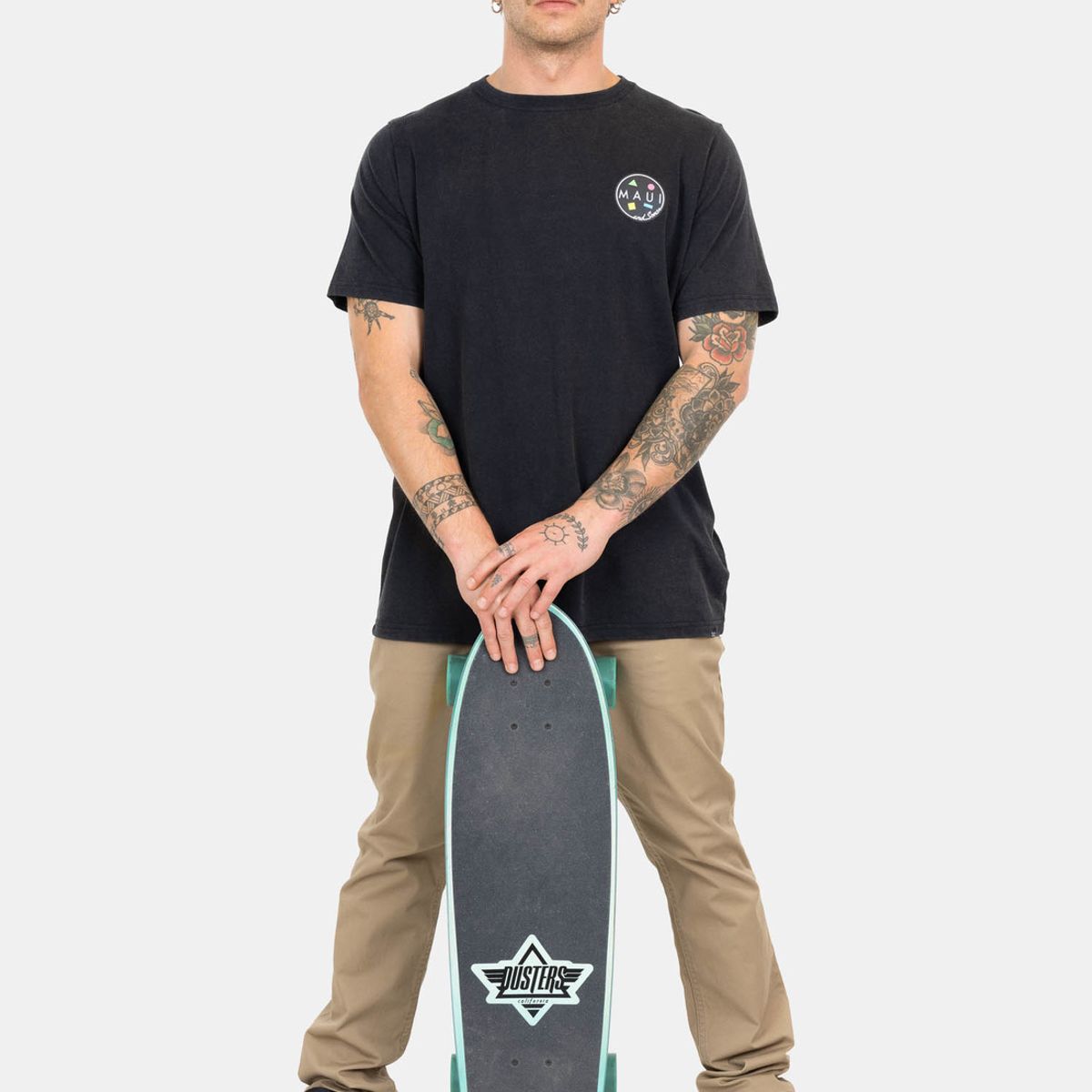 MAUI AND SONS - Polera MC Classic Shark Negro Hombre Maui And Sons