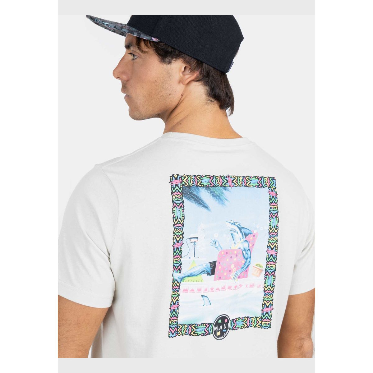 MAUI AND SONS - Polera MC Relax Pool Beige Hombre Maui And Sons