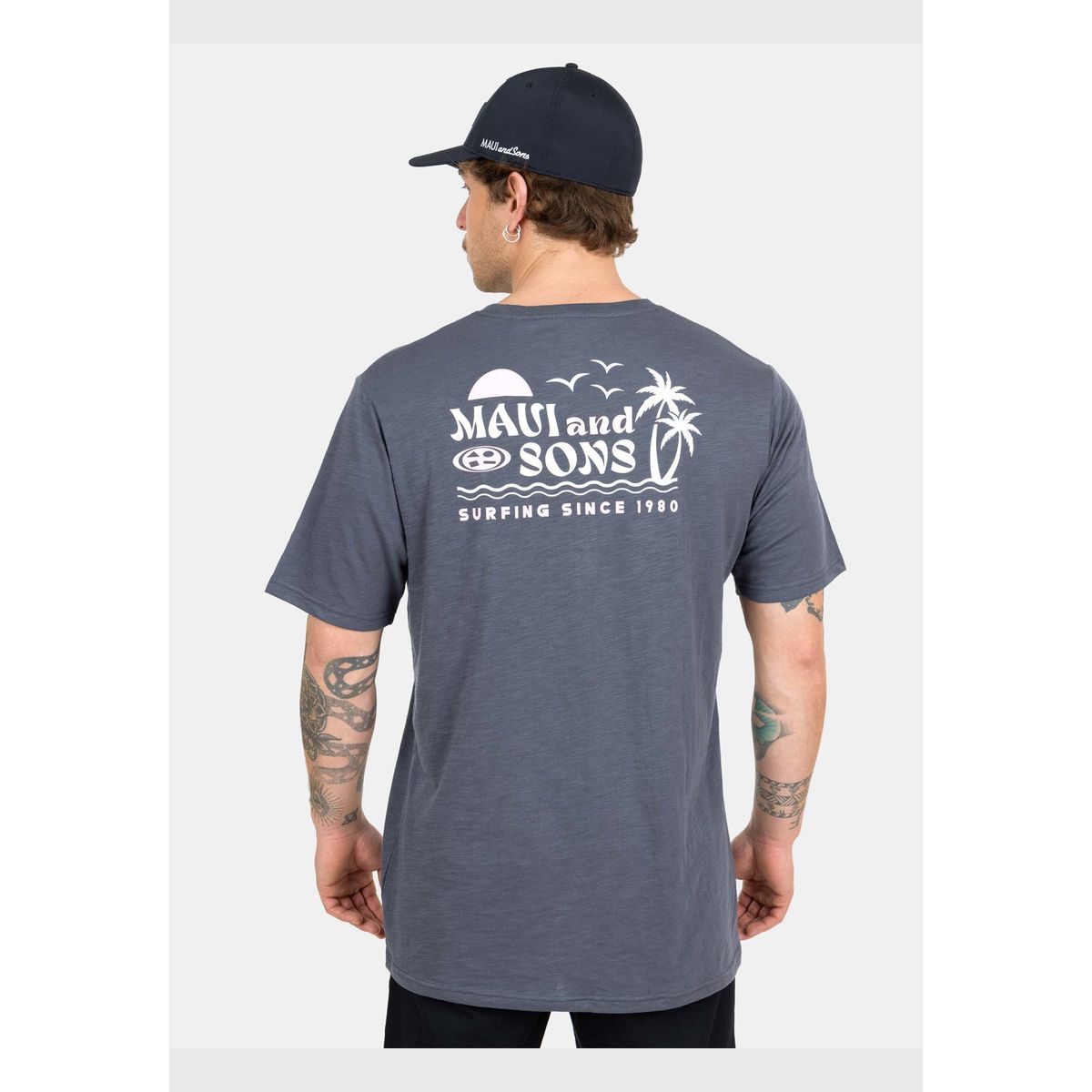 MAUI AND SONS - Polera MC Surfing Since  Gris Hombre Maui And Sons