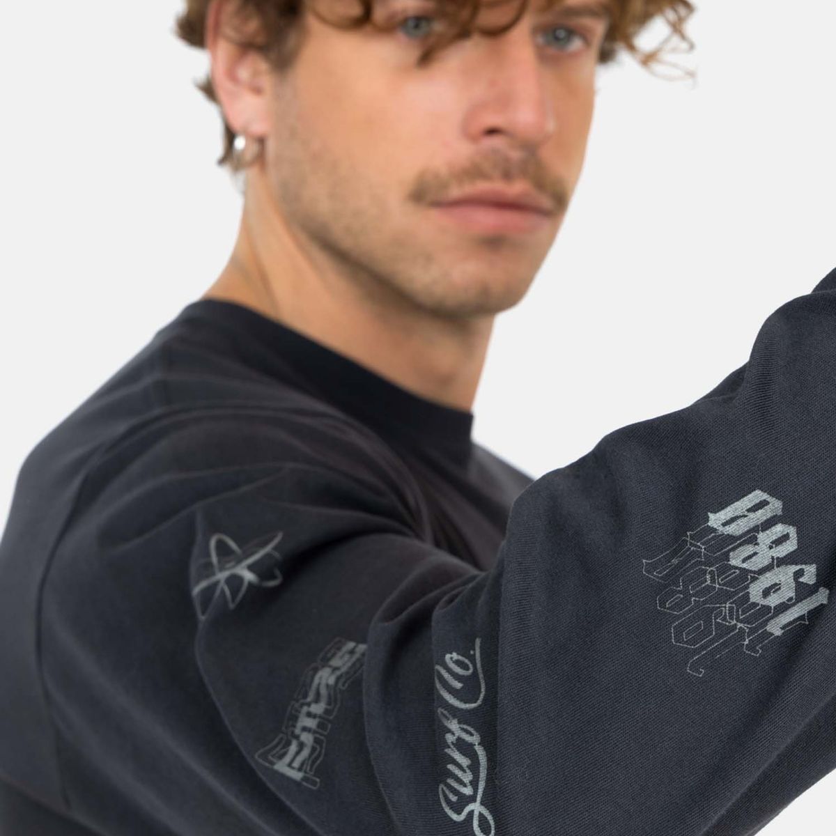 MAUI AND SONS - Polera ML Surf Co Hombre Negro Maui And Sons