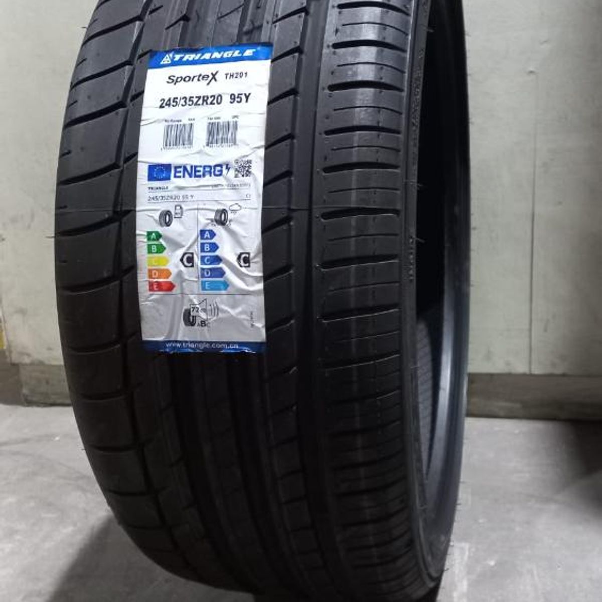 TRIANGLE - NEUMATICO 24535 R20 TRIANGLE TH201 95Y