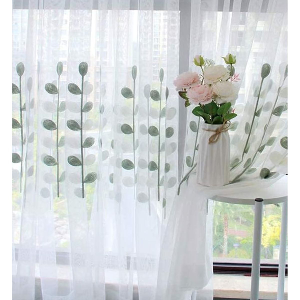 COMPRAPO - Set X 2 Visillos Blancos con Bordados Eucaliptus 140x230 Cm