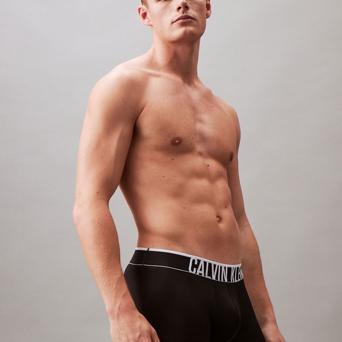 CALVIN KLEIN - Bóxer Low Rise Trunk Intense Power Ultra Cooling Negro Calvin Klein