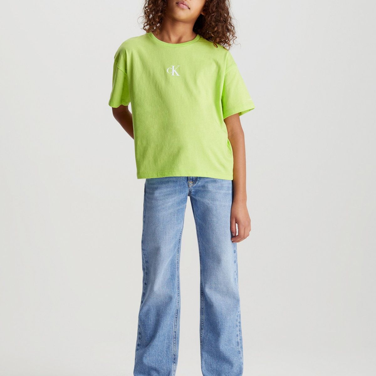 CALVIN KLEIN - Polera Niña Ck Logo Boxy Verde Olivo Calvin Klein