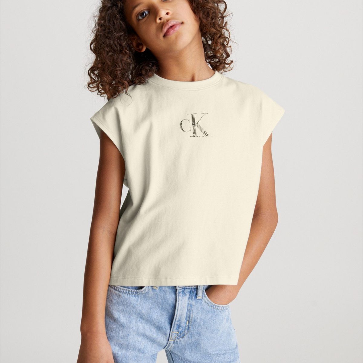 CALVIN KLEIN - Polera Niña Iridescent Beige Calvin Klein