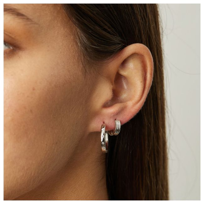 BOAZ JOYAS - ARGOLLAS KARA 20MM BAÑADAS EN ORO BLANCO