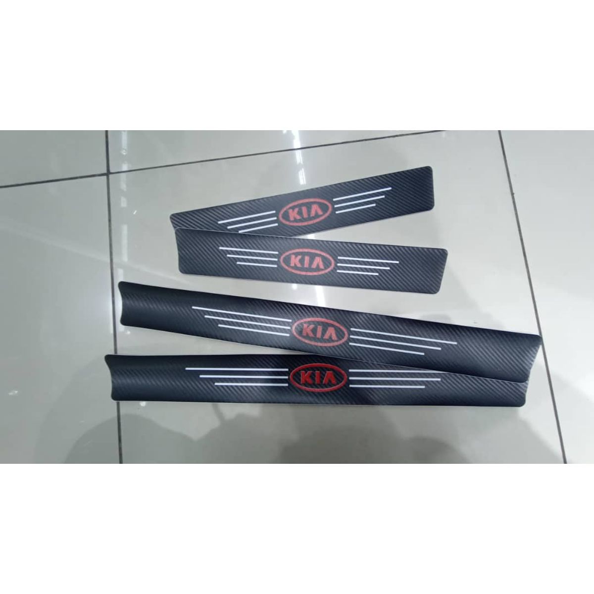 GENERICO - Cubre socalo pisaderas pegatina fibra de carbono kia