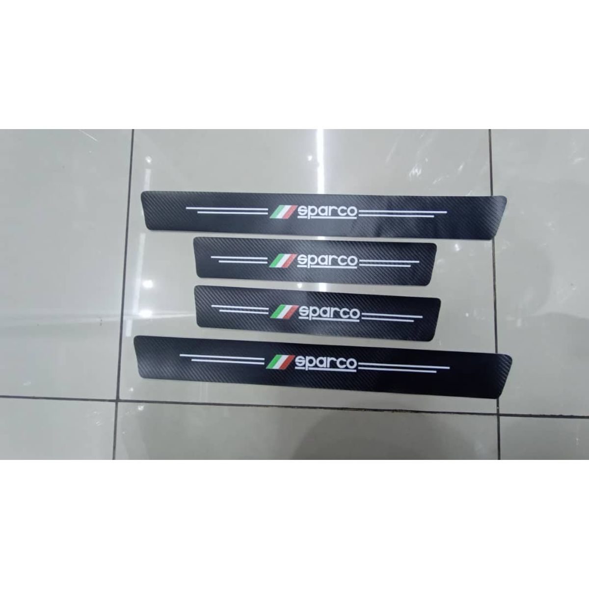 GENERICO - Cubre socalo pisaderas pegatina fibra de carbono sparco